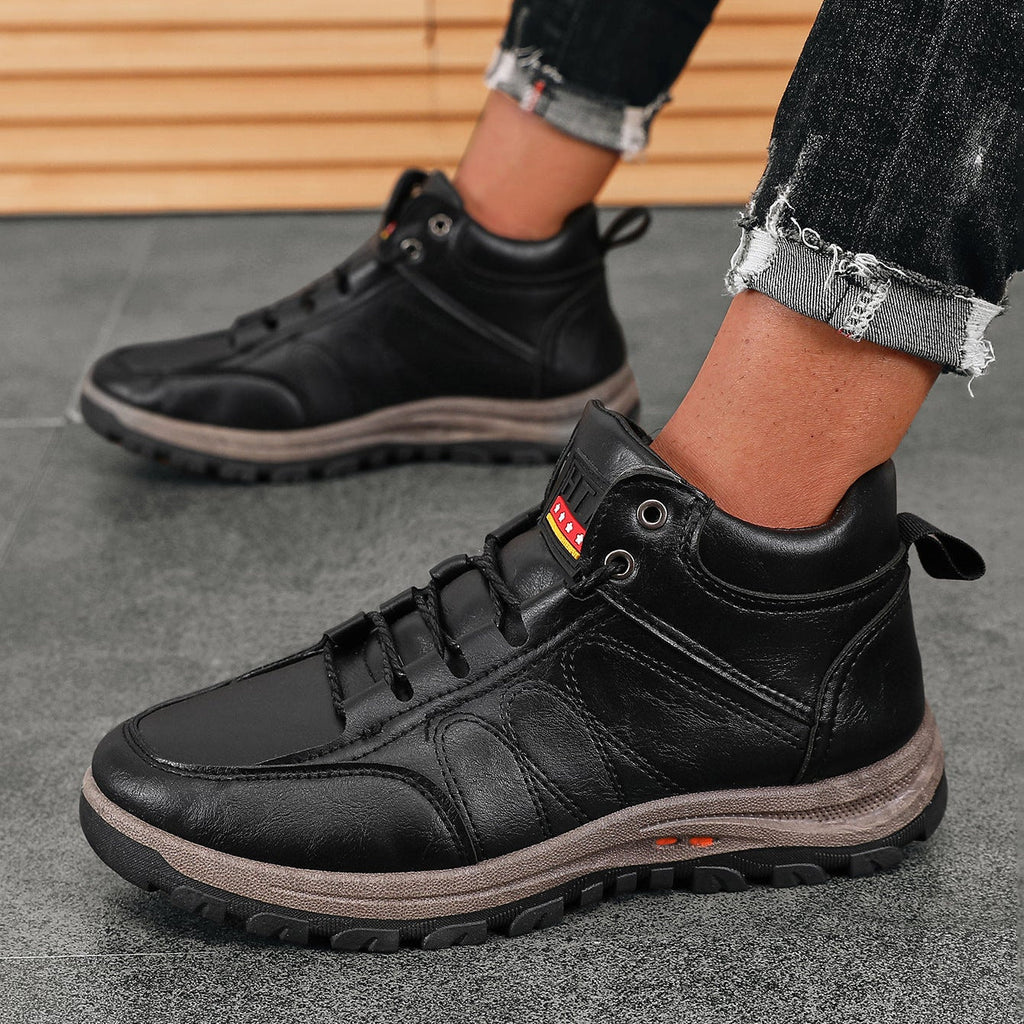 Najwyższej jakości obuwie ortopedyczne flemat® | Ergonomiczna konstrukcja zapewniająca ulgę w bólu i wygodę noszenia bez uczucia zmęczenia.