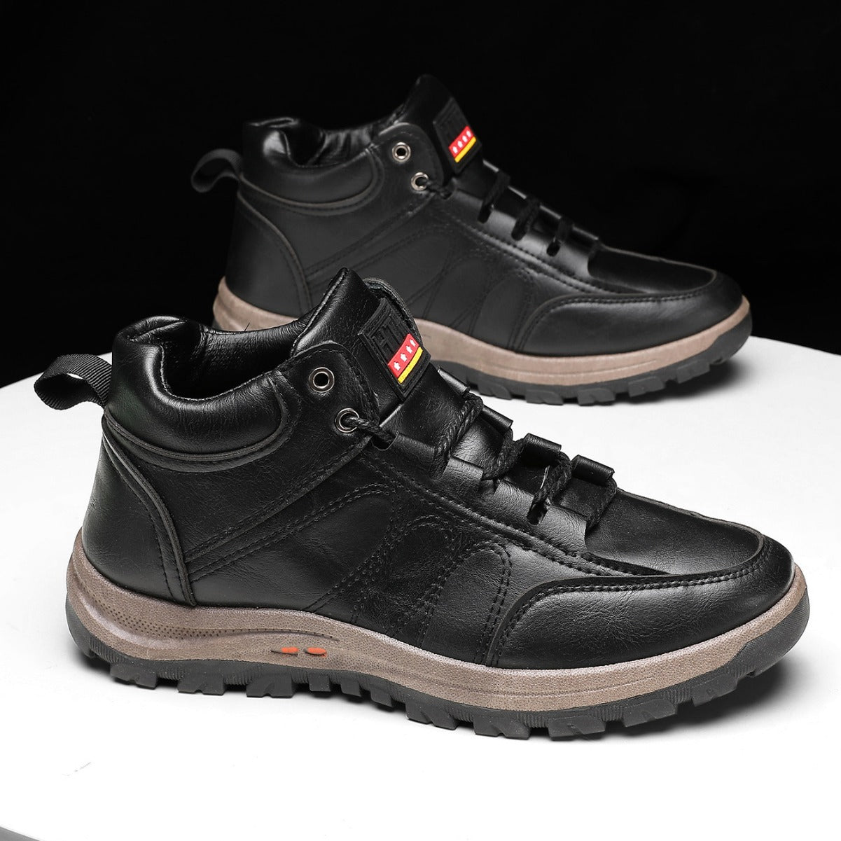 Najwyższej jakości obuwie ortopedyczne flemat® | Ergonomiczna konstrukcja zapewniająca ulgę w bólu i wygodę noszenia bez uczucia zmęczenia.