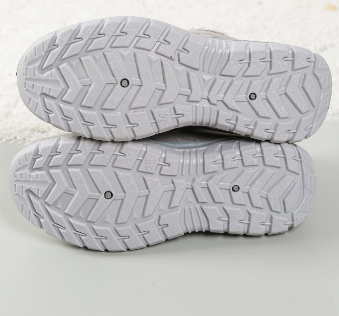 Tylko dziś! 50% zniżki na obuwie codzienne dla kobiet i mężczyzn. Lekkie, przewiewne, ergonomiczne i niezwykle wygodne.